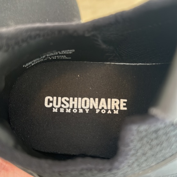 Cushionaire Black Sneakers Size 10 - Picture 5 of 6